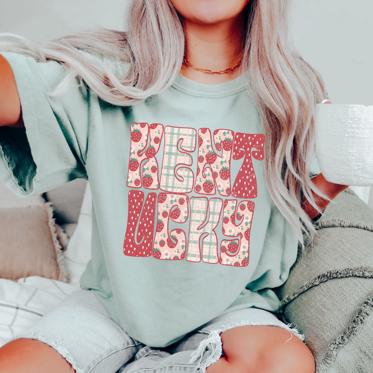 Kentucky Groovy Strawberry Patch Distressed Digital Design, PNG