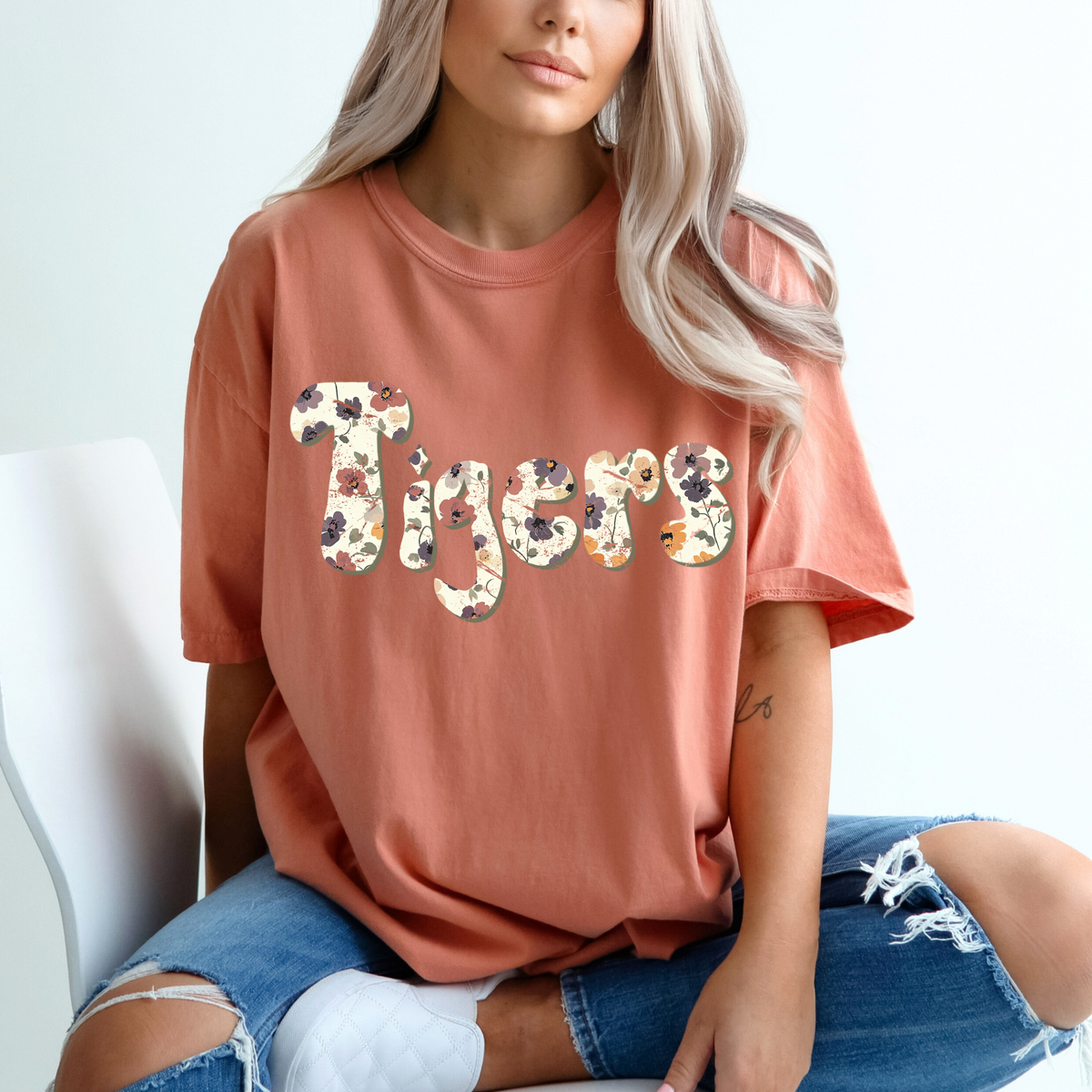 Tigers Floral Retro Shadow Distressed Digital Design, PNG