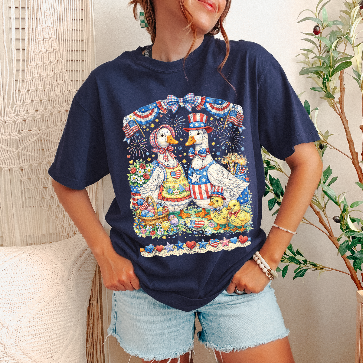 Patriotic 4th of July Gingham Goose Distressed Digital Design, PNG